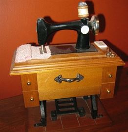 miniature sewing machine