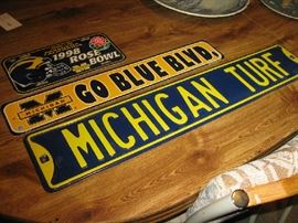 Michigan signs