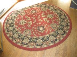 round rug