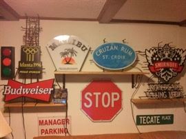 Liquor and Beer Neon Advertisement Signs