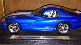 Maisto Dodge Viper GTS 1996