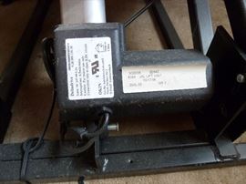 OKIN Reclining lift chair like new