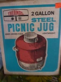 2gal steel picnic jug Thermos