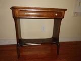 Walnut antique side table - 1 drawer