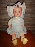40's Mama doll with sleepy eyes, original clothes & crier - very good condition