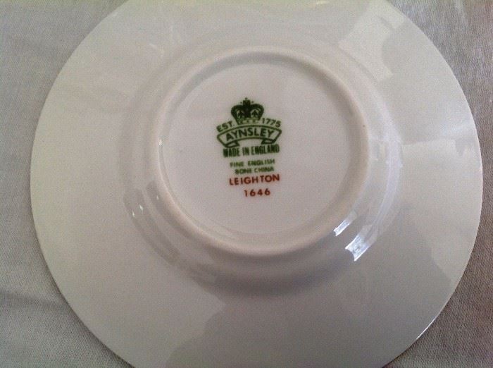 8 Cups & Saucers - Leighton Anynsly Fine English Bone China Emblem of back of plate