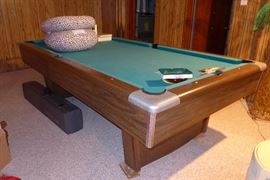 POOL TABLE