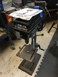 Nearly new Delta large drill press