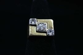 18K Gold and Diamond Ring