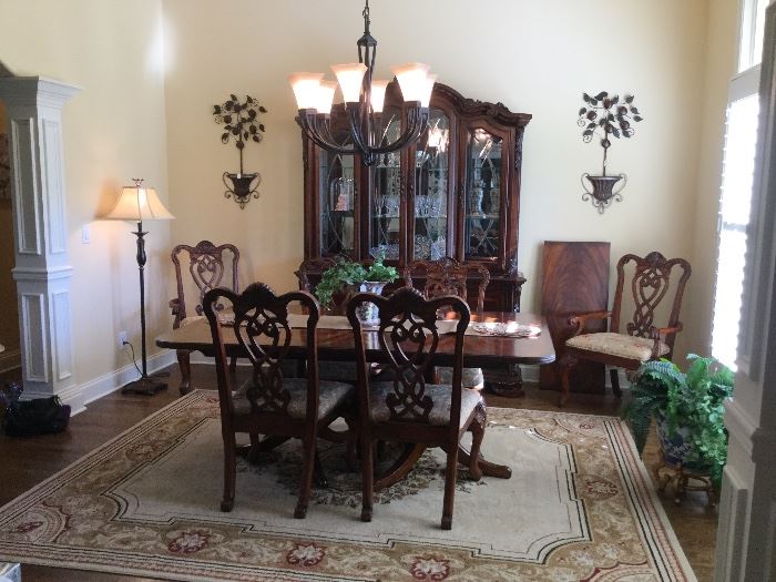 Mainland Smith Dining Room Table with Six Chairs