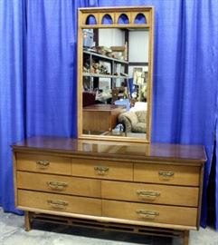 Basset Furniture Dresser with Mirror and Glass Topper, Dovetail Constructed Drawers, 61"W x 30"H x 19"D