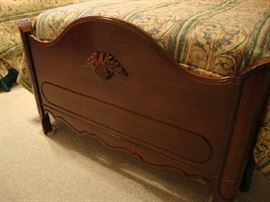 Footboard of bed