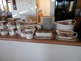 Studio Nova dishware