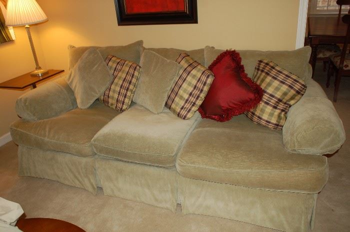 Thomasville couch, down filled, very comfortable!