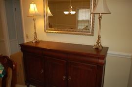 Lamps, mirror and Ethan Allen sideboard