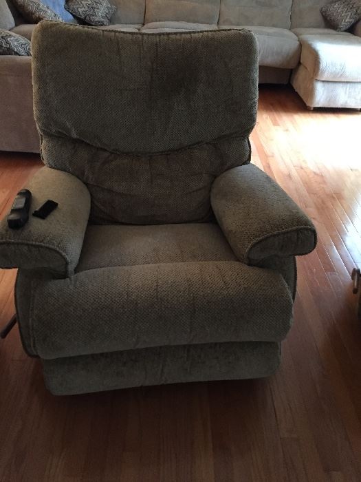 Brand new matching pair of La-z-Boy Recliners
