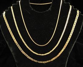 A Collection of 14K Gold Chain Necklaces