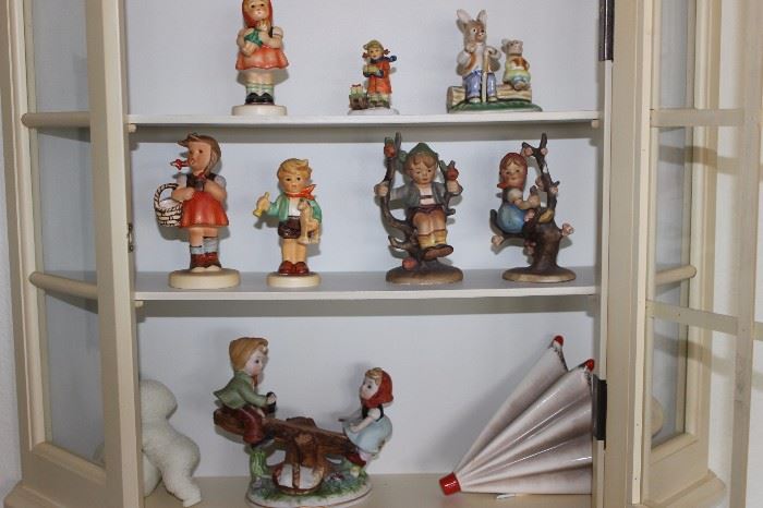 Selection of Goebels, small hanging curio.