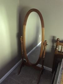 standing oval mirror