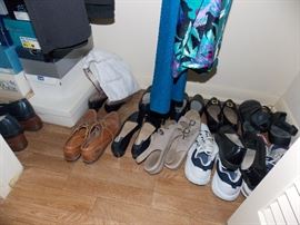 sample of the shoes available (9 1/2)