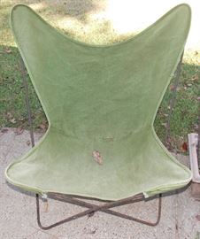 Vintage butterfly chair, does not fold, welded in place