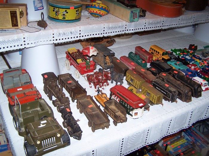 Marx Willis jeep, Tonka army jeep, Cast iron trains, Marx tin trains