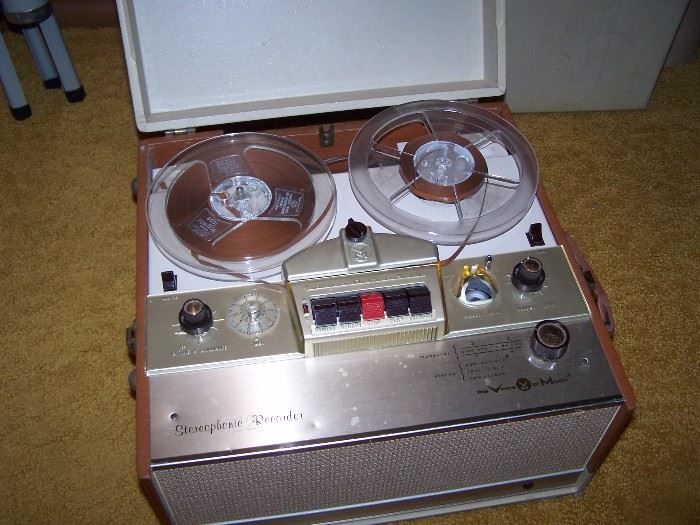 Stereophonic 722 recorder