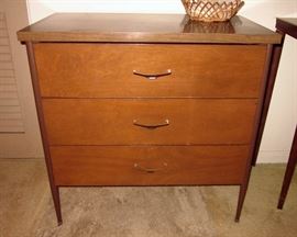 Mid Century 3-drawer chest. Not in the best condition, not a known maker.