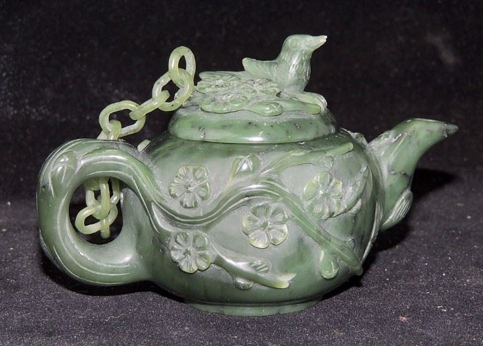 Lot 193 Chinese Carved Spinach Jade Teapot
