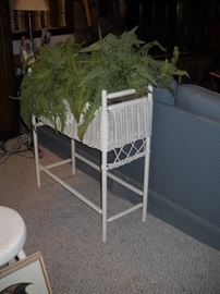 VINTAGE WICKER PLANT STAND WITH METAL LINER