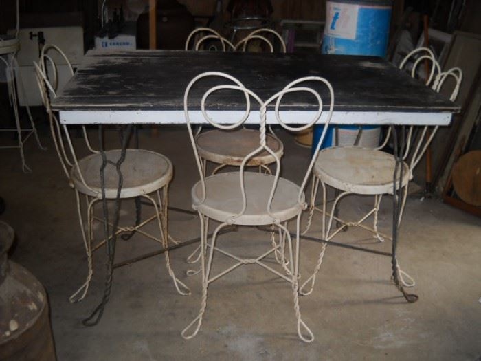 IN SHOP ICE CREAM PARLOR TABLE AND CHAIRS