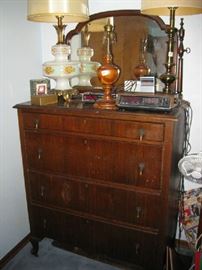ANTIQUE DRESSER AND MIRROR, LAMPS