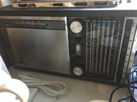 Satellit Transistor 5000 radio with original radio