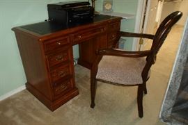 very nice desk & side chair