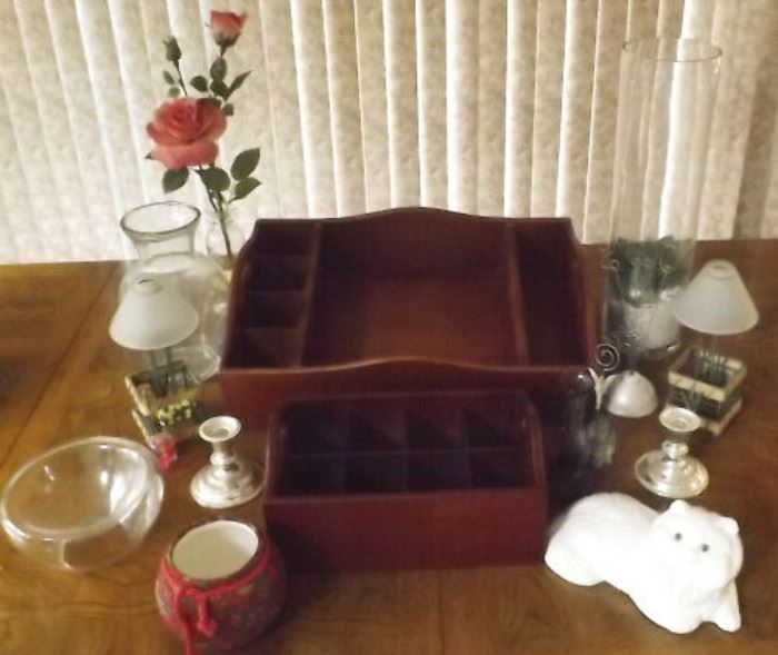 HCE008 Wooden Organizer Trays, Glass Vases, Ceramic Cat & More!
