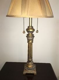 gold/brass dual bulb lamp (heavy)