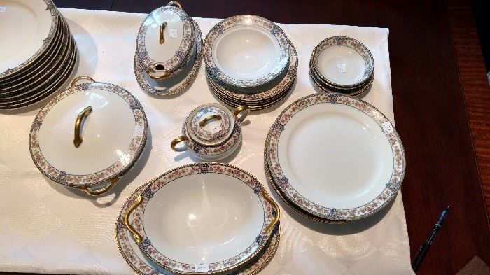 Noritake The Malay. Assorted pieces.