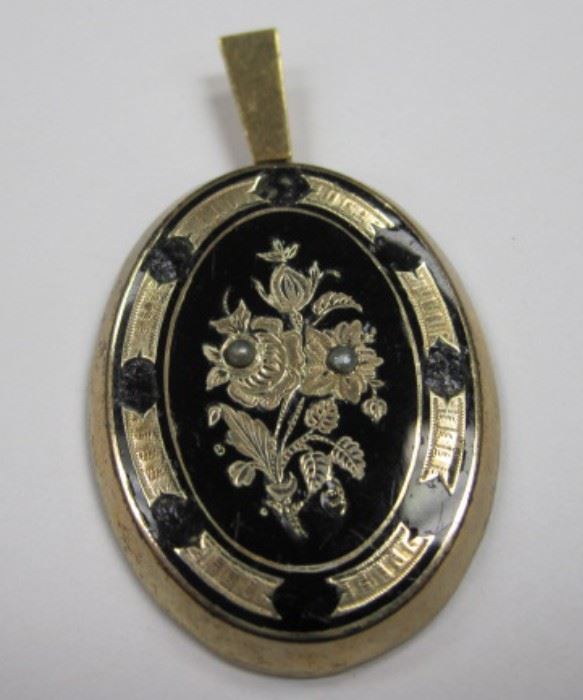 Victorian Mourning Pendant Onyx Pearl 18K Gold