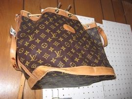 Faux Louis Vuitton.
