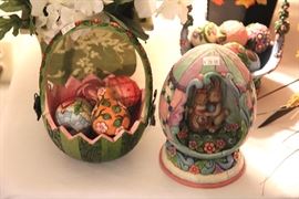 Jim Shore baskets and Easter egg