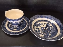 BLUE WILLOW DINNERWARE.