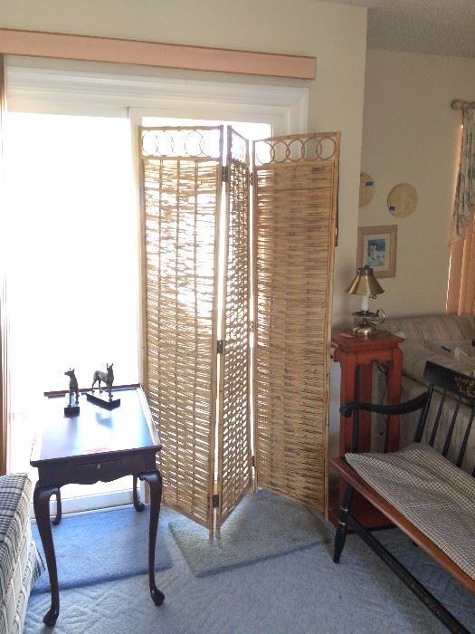 Wicker Room Divider / Small end table