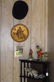 entry corner display