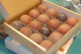 snooker balls