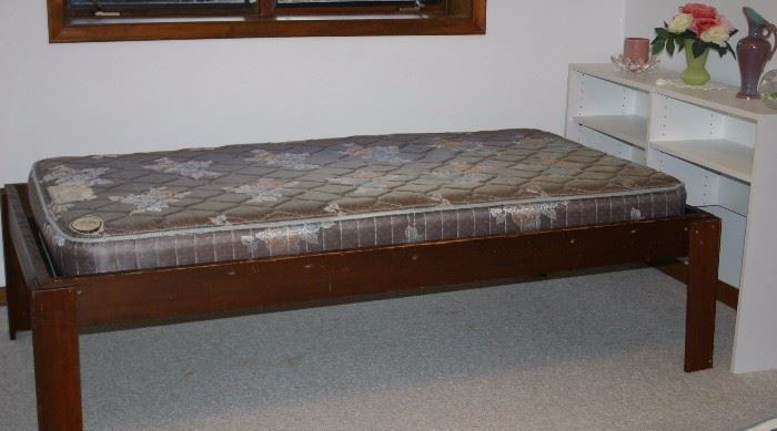 Twin Pedestal Bed