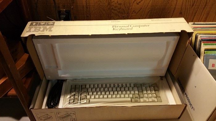 vintage IBM "personal computer keyboard"  -- keys are CLICKY!  ;)  this piece is NIB
