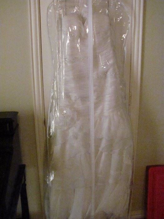 Size 8 Wedding Dress. Never used. 
