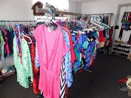 Living Estate of Dr. Mary Susan Oliver
All items have been moved to this warehouse for security and owners piece of mind all items are clearly marked and ready to be sold, do not miss this one with designer labels and designer cosmetics at prices anyone can afford!
3097 Broadway, Macon GA 31206
***JUST SOUTH OF EISENHOWER PARKWAY***
Preview and First Purchases on:
Wednesday October 26, 2016 (4PM to 8PM)
Thursday October 27, 2016 (10AM to 6PM)
Friday October 28, 2016 (10AM to 6PM)
Saturday October 29, 2016 (9AM to 5PM)
Sunday October 30, 2016 (10AM to 5PM)
Two Southern Peaches Pickin’ in the South with Two Yankee Boys just Diggin’ it out.
Beverly 478-957-1717 Susan 478-284-9402 Paul 478-262-6896 Rodney 478-250-2759