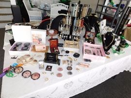 Living Estate of Dr. Mary Susan Oliver
All items have been moved to this warehouse for security and owners piece of mind all items are clearly marked and ready to be sold, do not miss this one with designer labels and designer cosmetics at prices anyone can afford!
3097 Broadway, Macon GA 31206
***JUST SOUTH OF EISENHOWER PARKWAY***
Preview and First Purchases on:
Wednesday October 26, 2016 (4PM to 8PM)
Thursday October 27, 2016 (10AM to 6PM)
Friday October 28, 2016 (10AM to 6PM)
Saturday October 29, 2016 (9AM to 5PM)
Sunday October 30, 2016 (10AM to 5PM)
Two Southern Peaches Pickin’ in the South with Two Yankee Boys just Diggin’ it out.
Beverly 478-957-1717 Susan 478-284-9402 Paul 478-262-6896 Rodney 478-250-2759