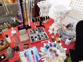 Living Estate of Dr. Mary Susan Oliver
All items have been moved to this warehouse for security and owners piece of mind all items are clearly marked and ready to be sold, do not miss this one with designer labels and designer cosmetics at prices anyone can afford!
3097 Broadway, Macon GA 31206
***JUST SOUTH OF EISENHOWER PARKWAY***
Preview and First Purchases on:
Wednesday October 26, 2016 (4PM to 8PM)
Thursday October 27, 2016 (10AM to 6PM)
Friday October 28, 2016 (10AM to 6PM)
Saturday October 29, 2016 (9AM to 5PM)
Sunday October 30, 2016 (10AM to 5PM)
Two Southern Peaches Pickin’ in the South with Two Yankee Boys just Diggin’ it out.
Beverly 478-957-1717 Susan 478-284-9402 Paul 478-262-6896 Rodney 478-250-2759